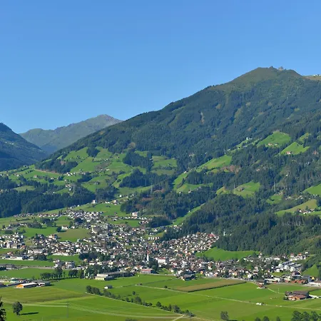 In Near Spieljoch Cable Car, Cleaning Included Apartament